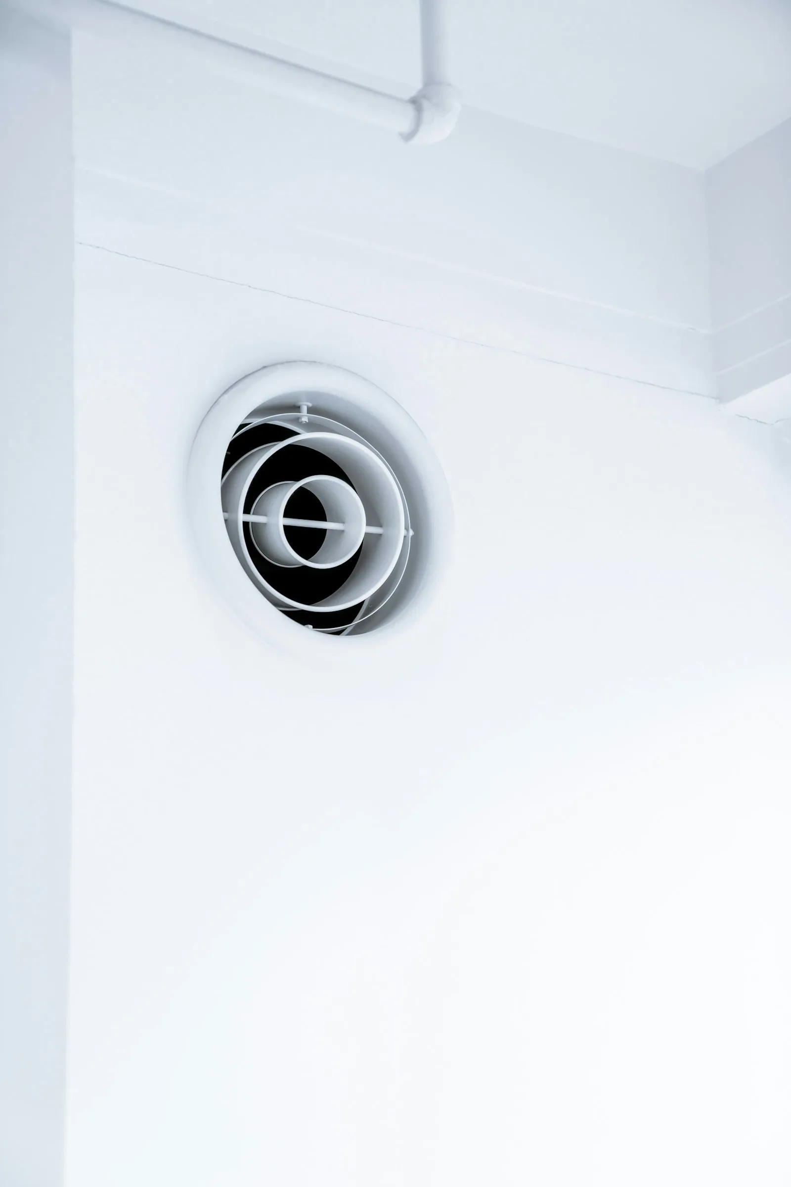 Round white ventilation exhaust fan vent